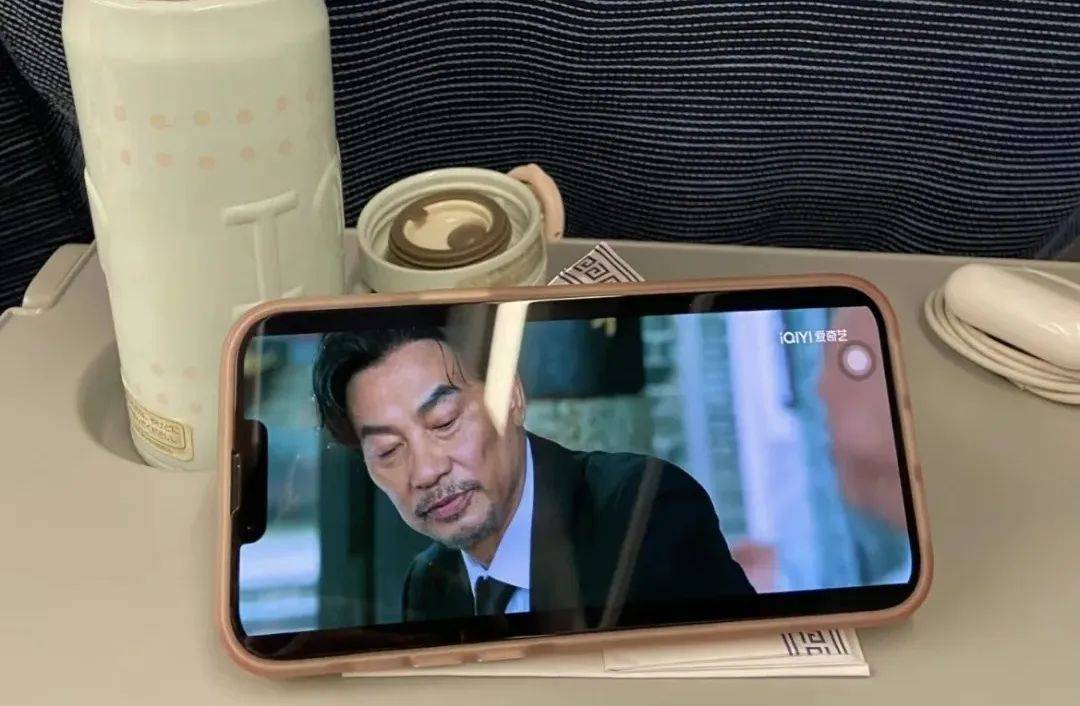 扣6分罚5000！隔夜饭吃进ICU！不开火烧可乐鸡翅凯发k8沪再添中运量公交！覃海洋成绩被取消！女子代(图1)