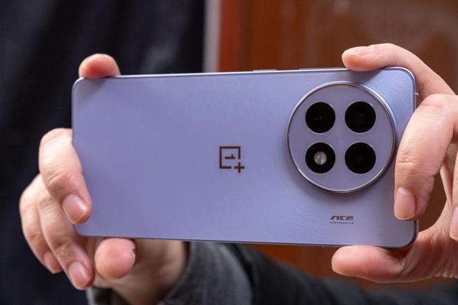 K80 Pro：国补当下性价比直屏手机该怎么选K8凯发天生赢家一加Ace 5 Pro与红米(图15)