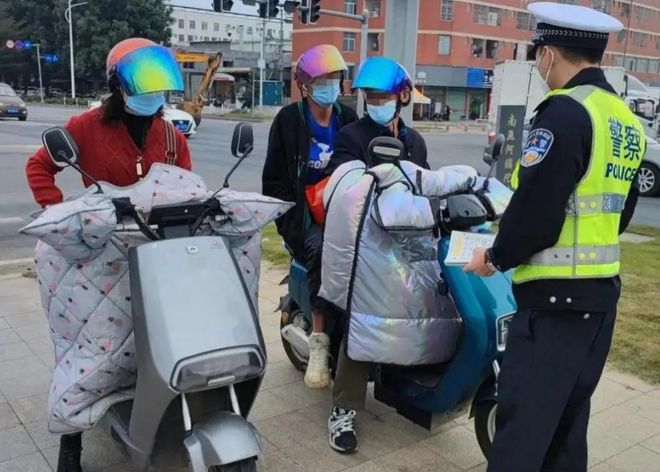 新政策3类车型放心骑严查5种违规行为K8凯发国际6月起电动车迎“3+5”(图4)